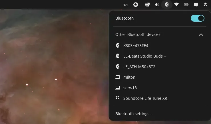 Available Bluetooth devices in the applet drop-down