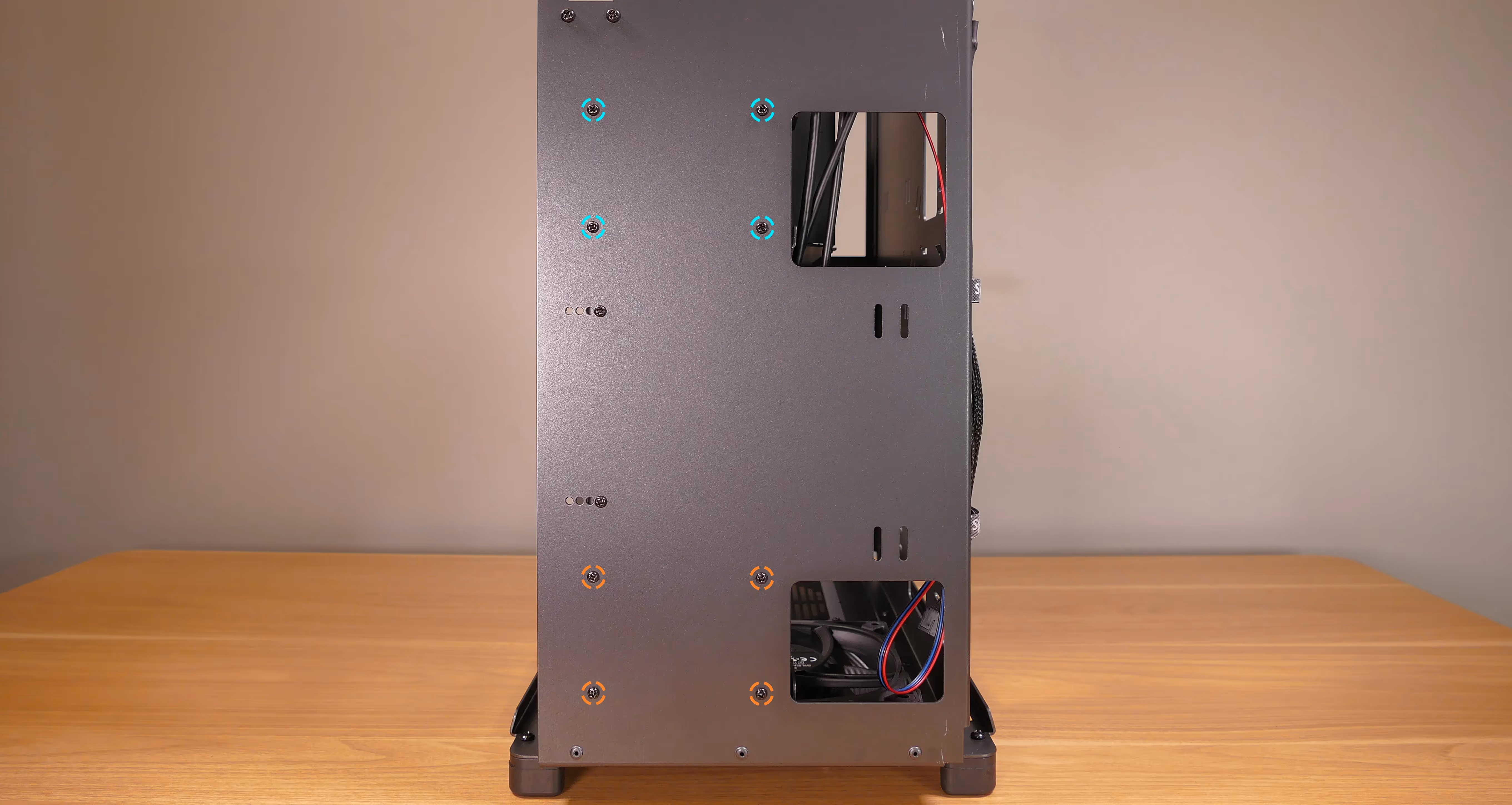 2.5" SATA drive cages
