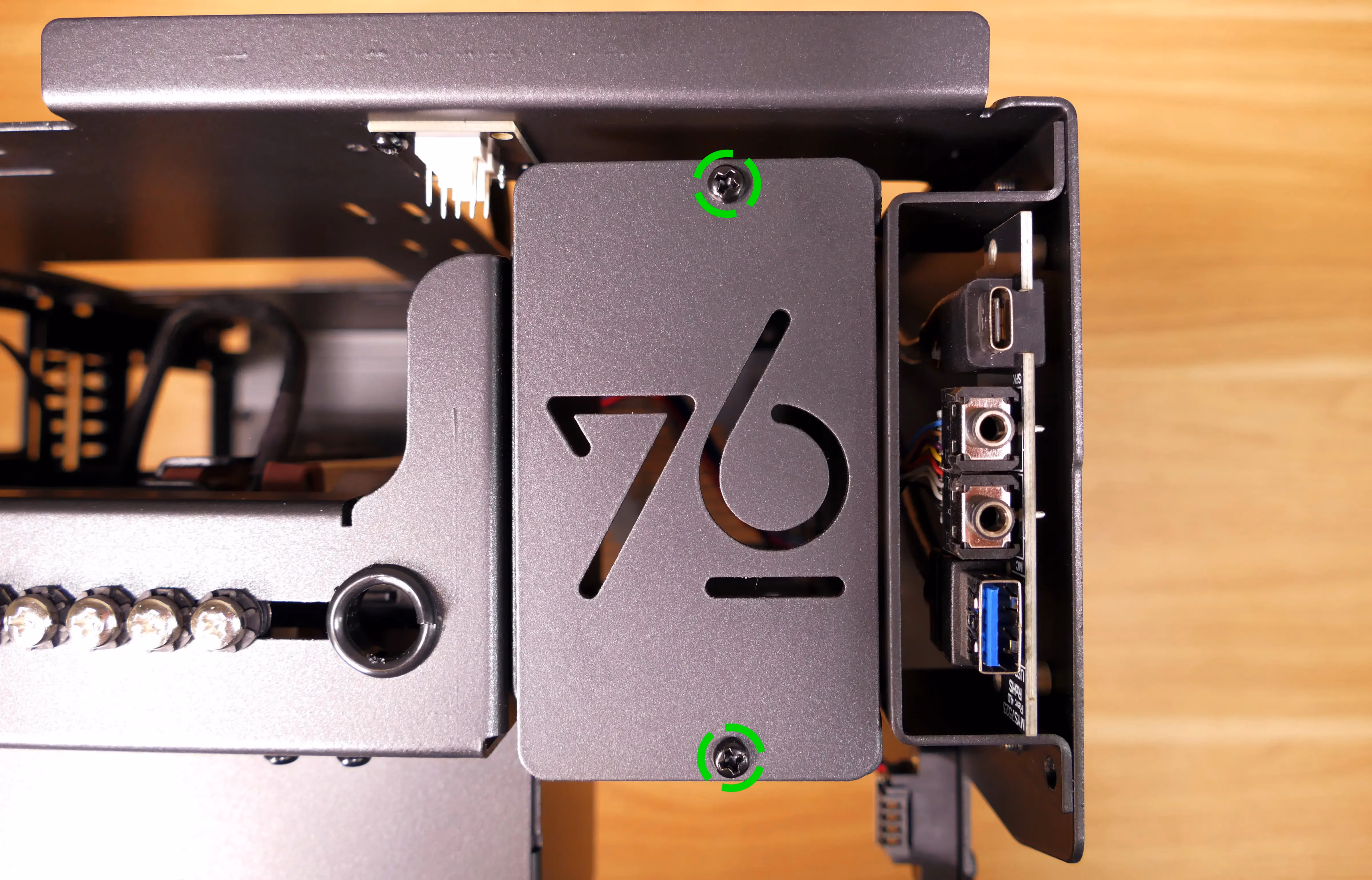 2.5" SATA drive cage cover