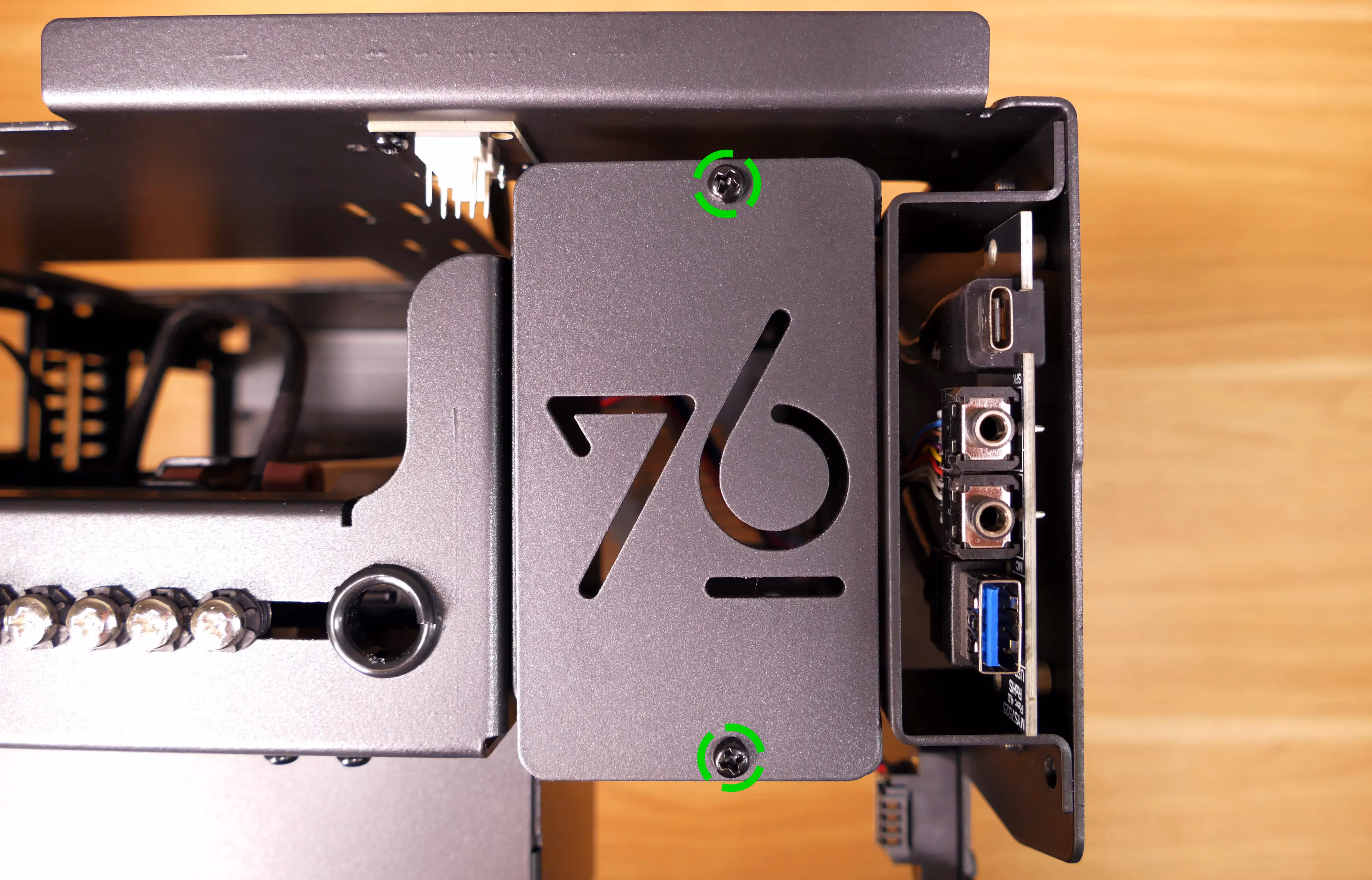 2.5" SATA drive cage cover
