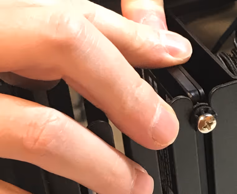 Pressing the drive firmly into place