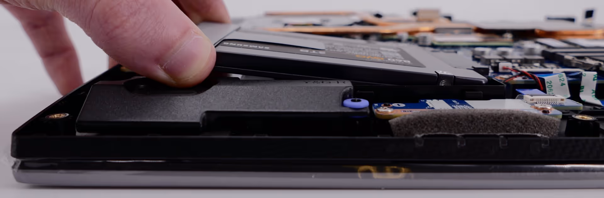 2.5" drive removal