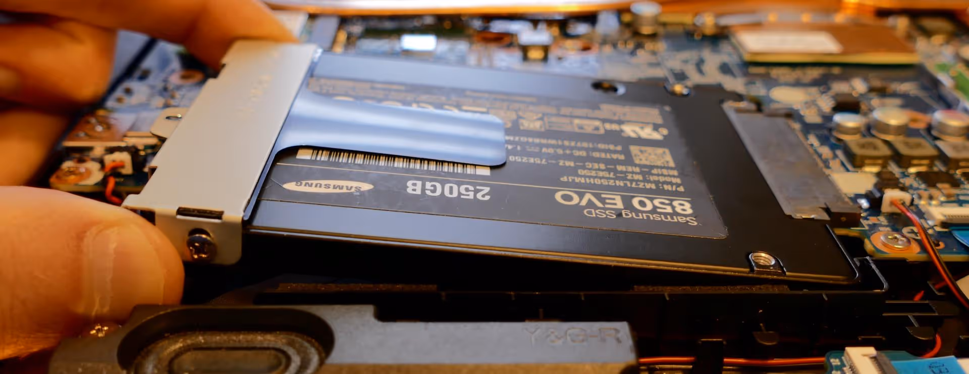 2.5" drive removal