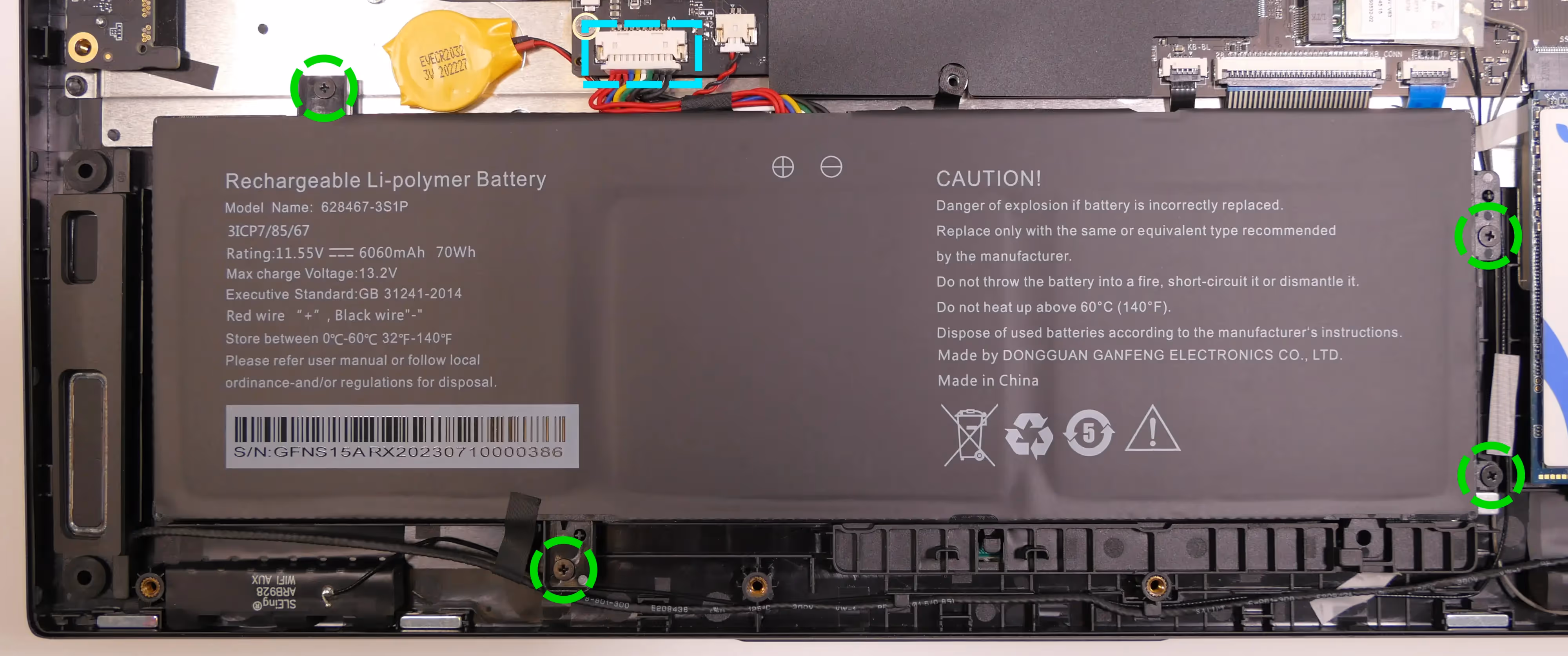 Battery screws
