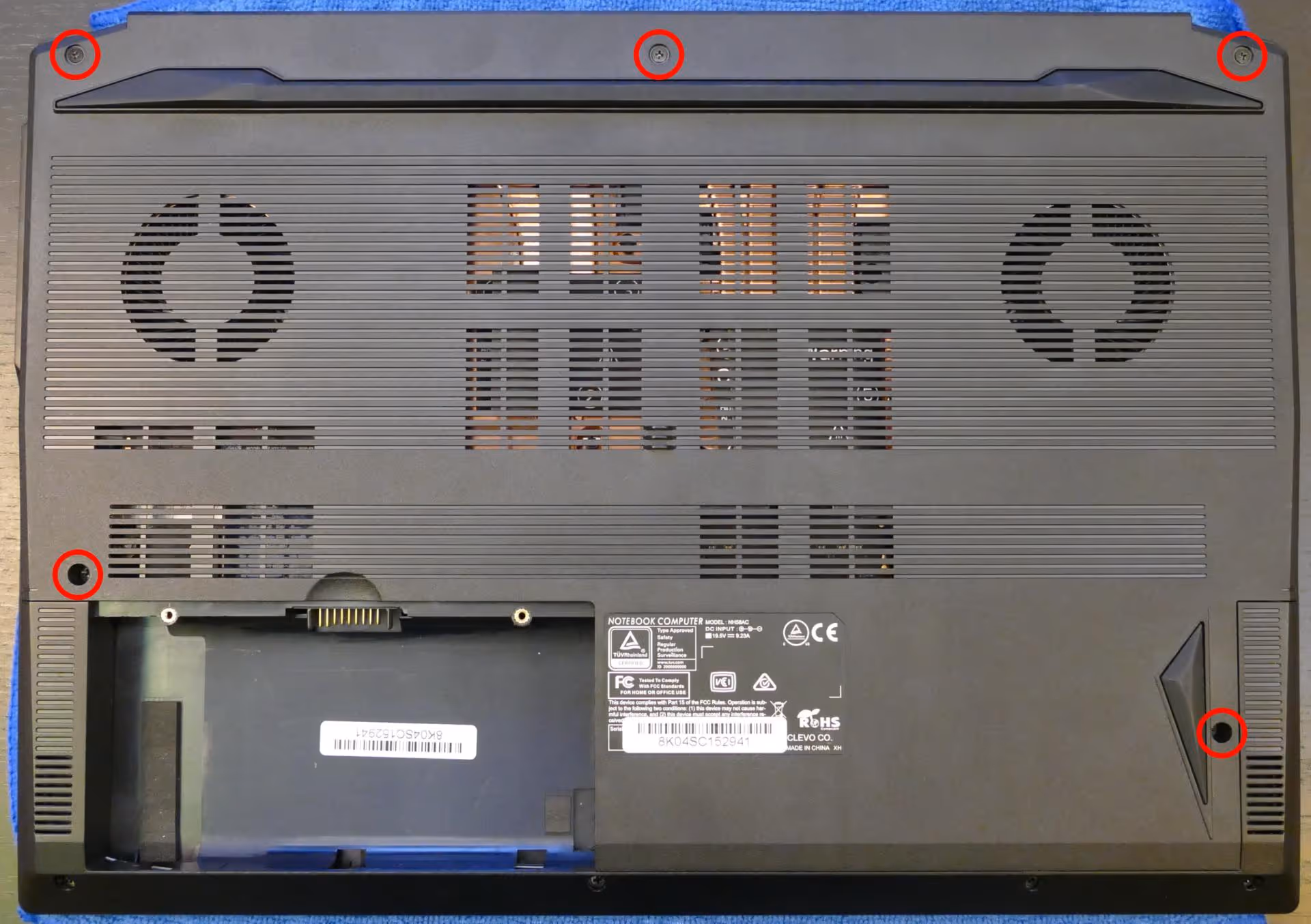 Bottom panel screws