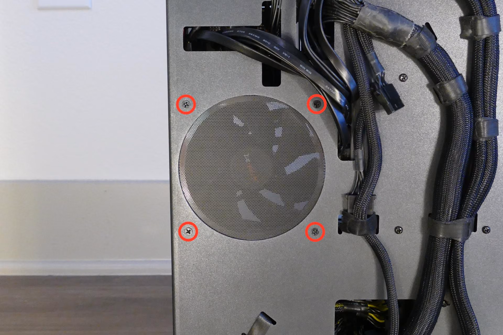 Case fan screws
