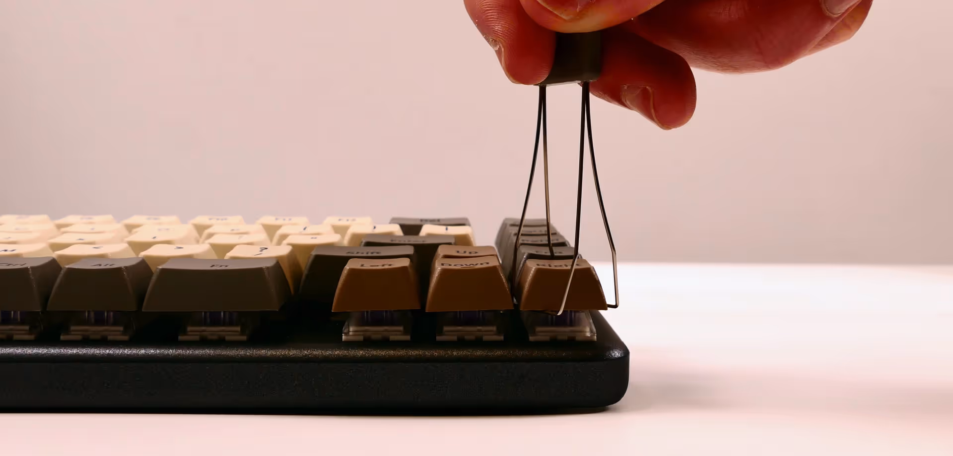Removing a keycap