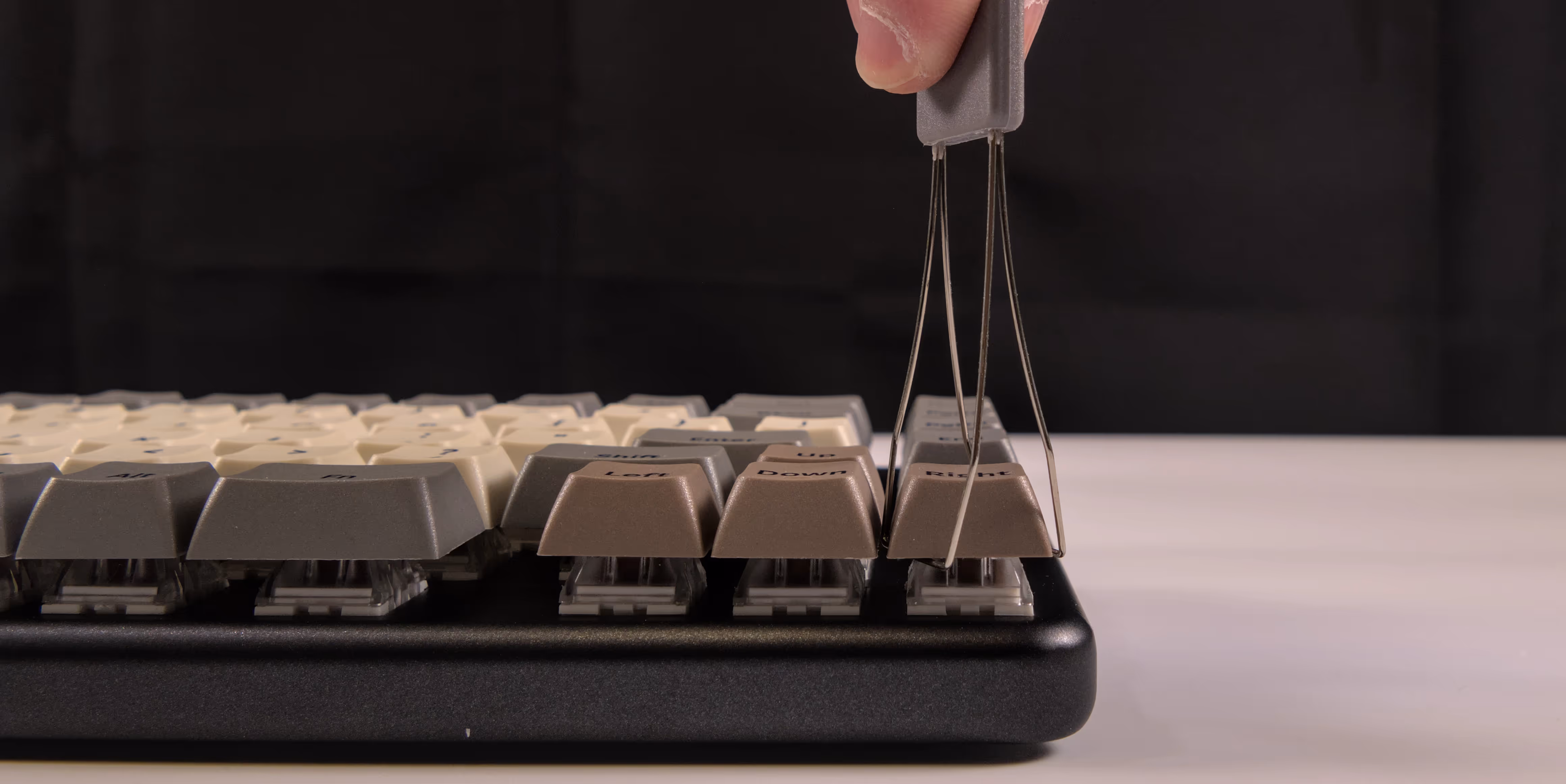 Removing a keycap