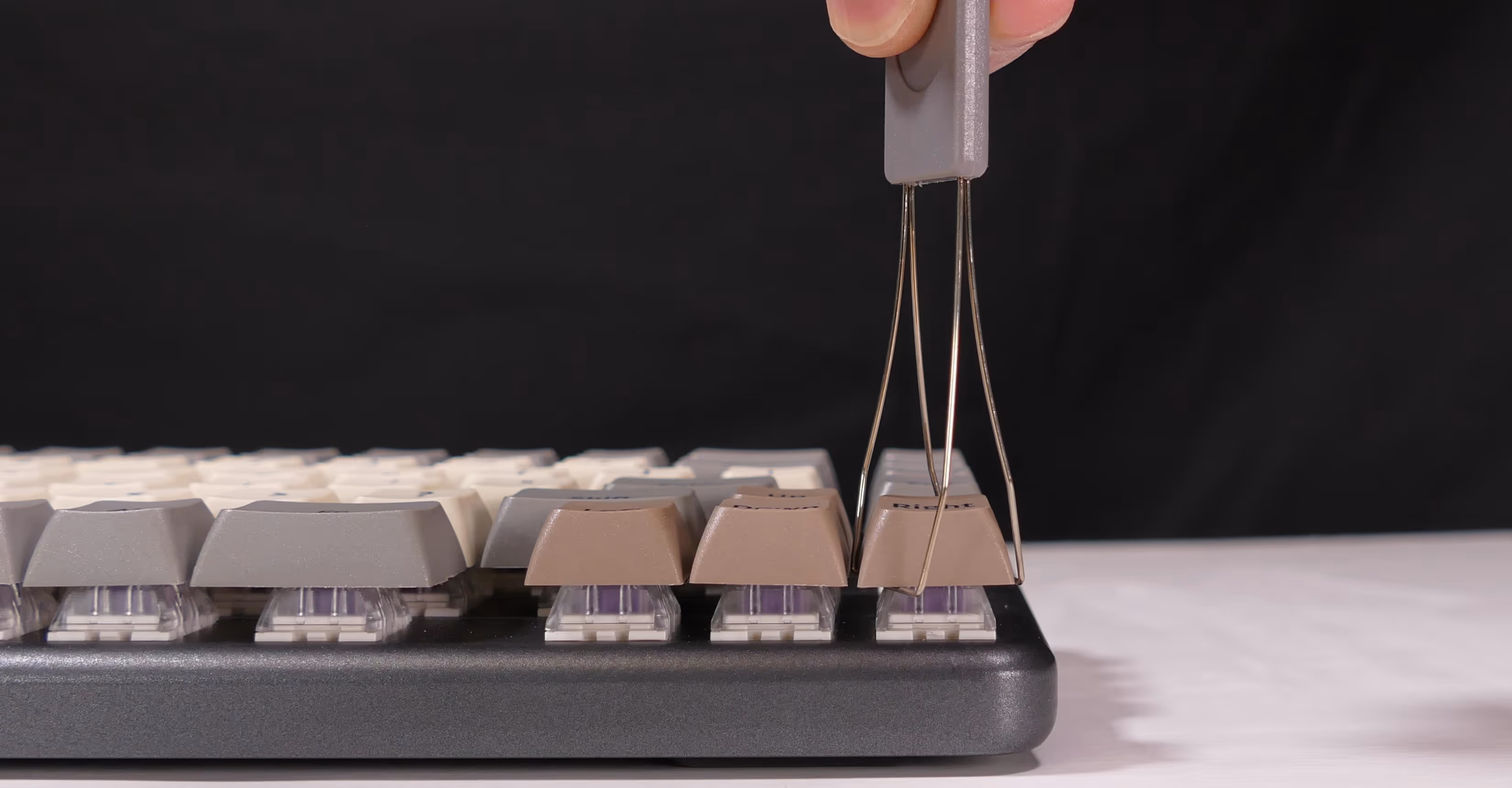 Removing a keycap
