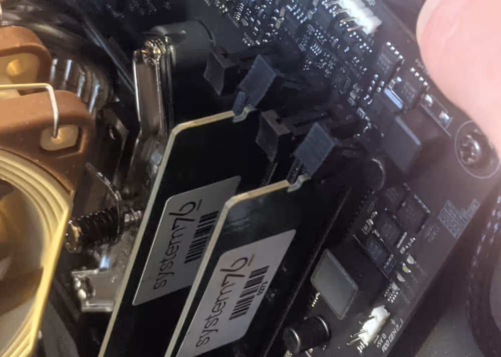 RAM latches