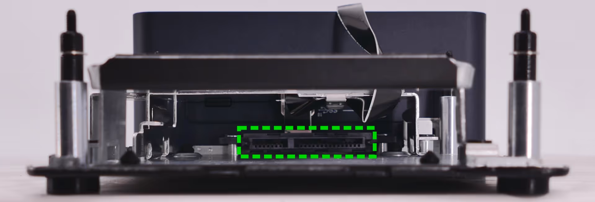 2.5" drive port
