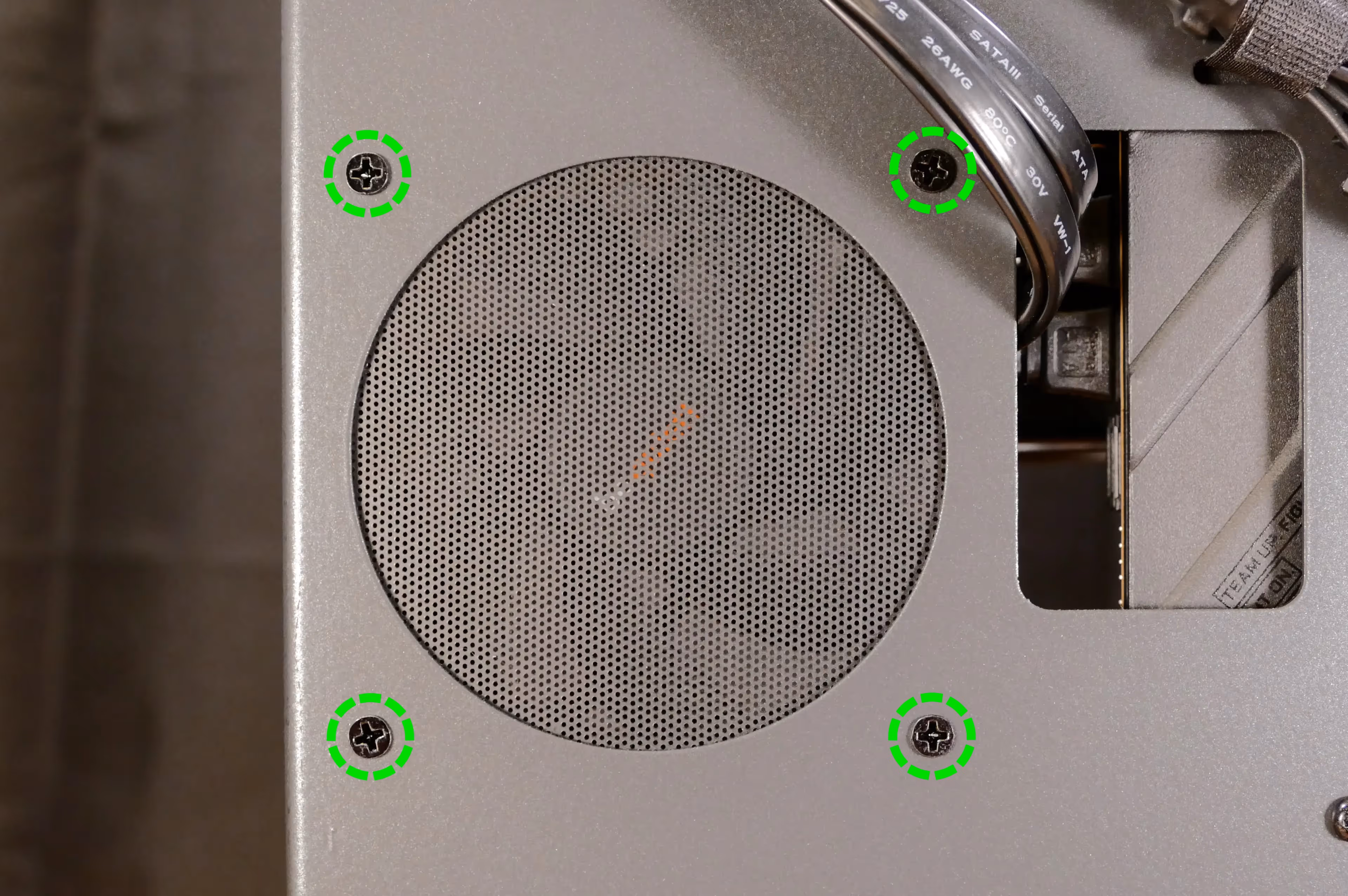 Side case fan screws