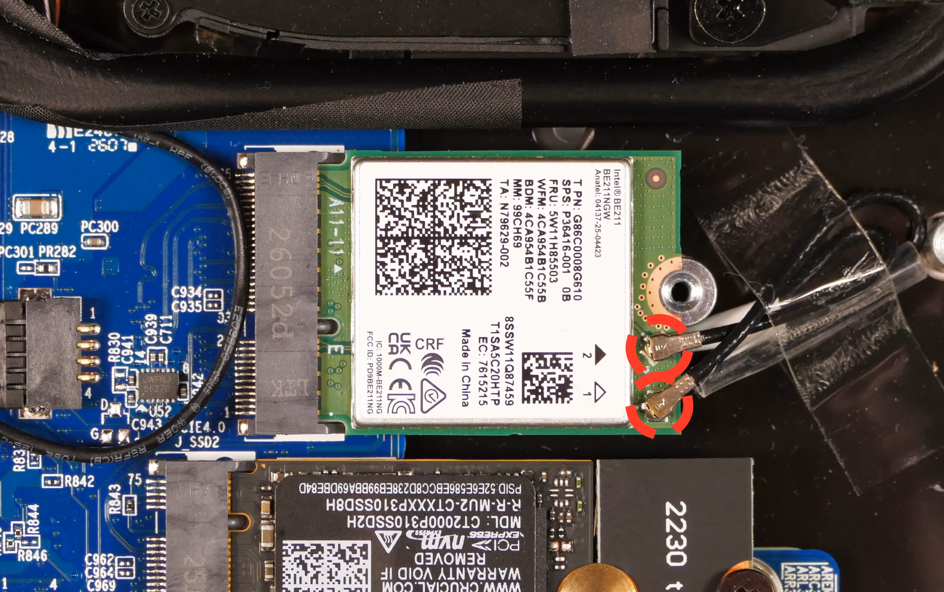 Wireless card antennas