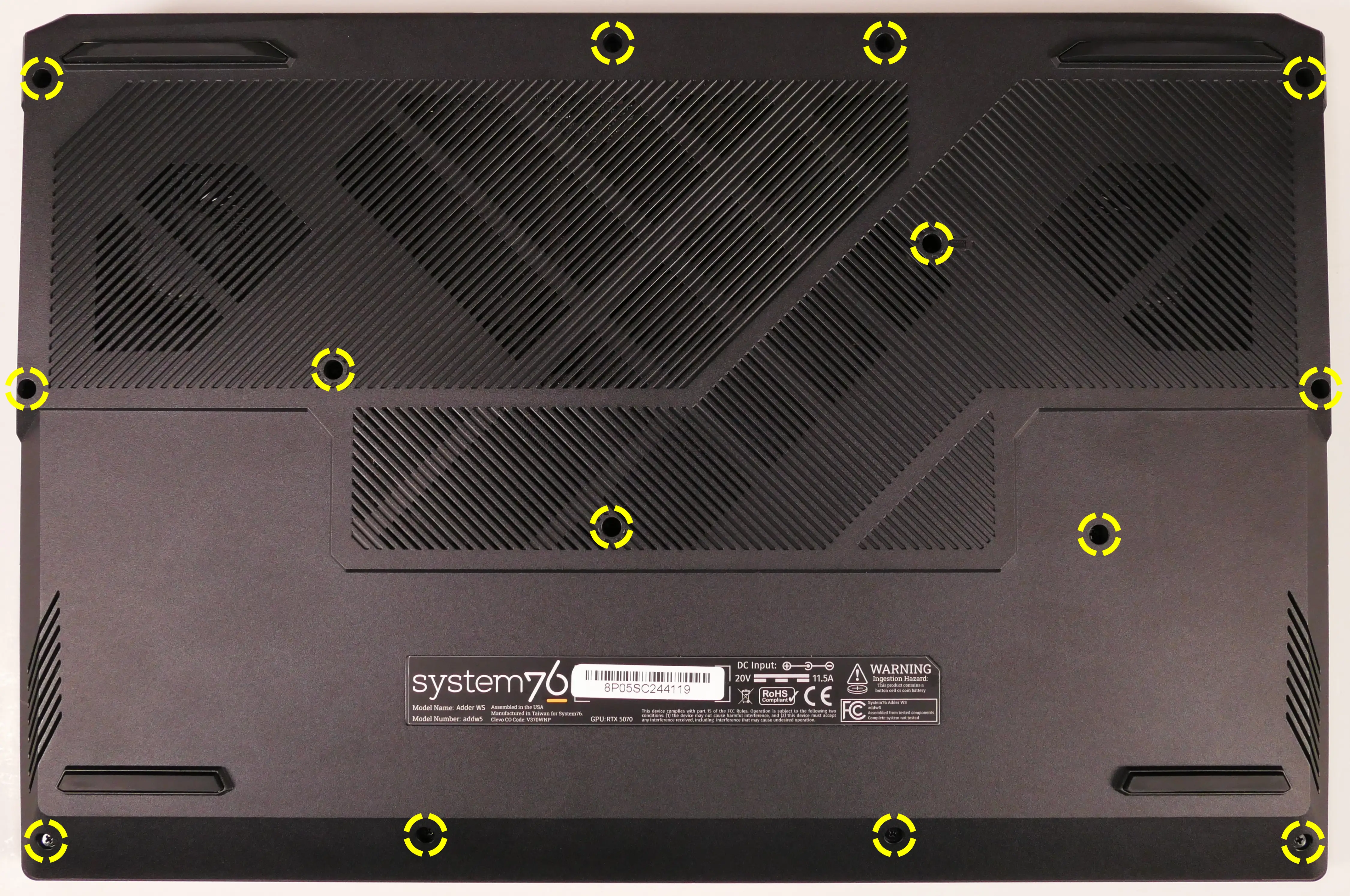 Bottom panel screws (17“)