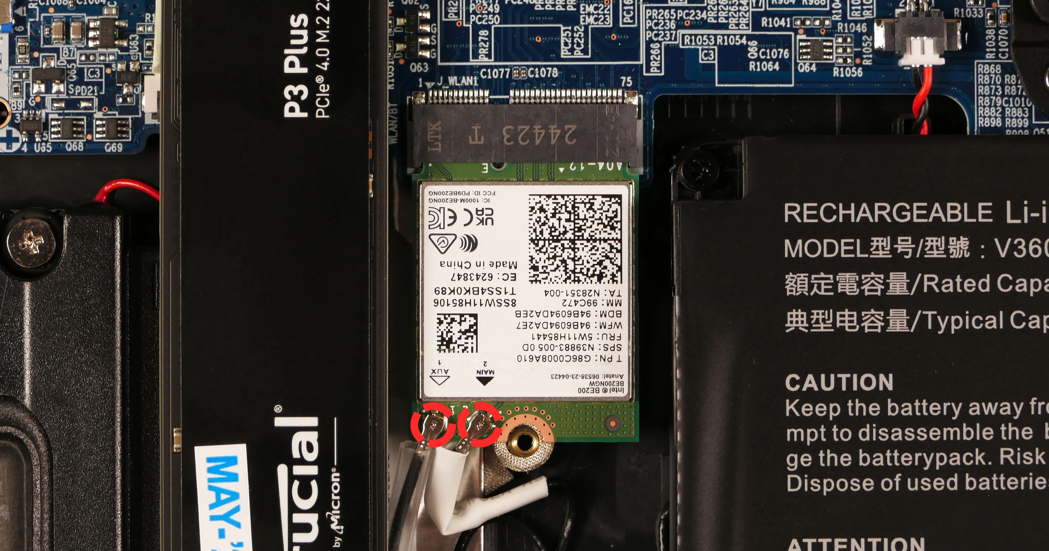 Wireless card antennas