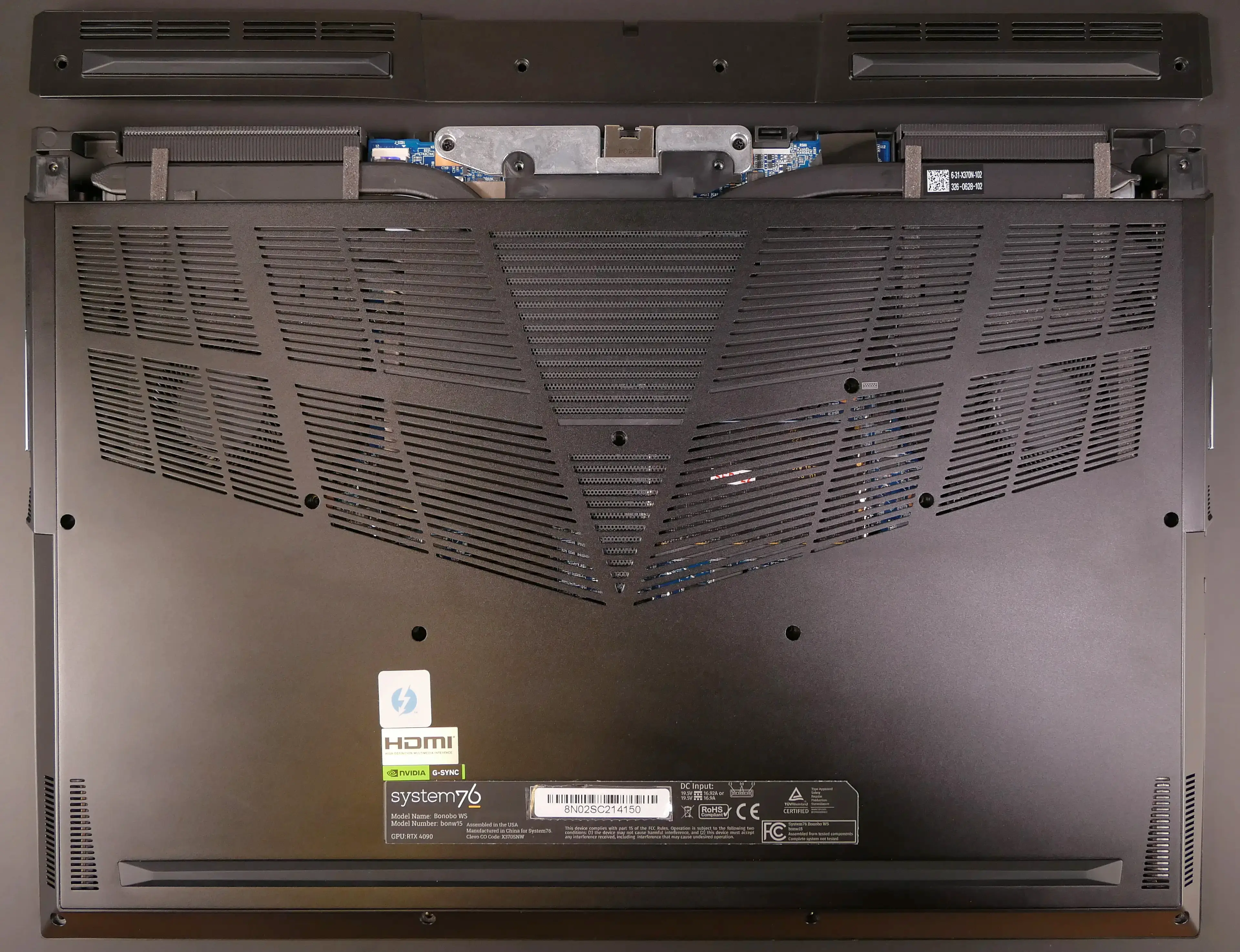 Bottom panel back strip