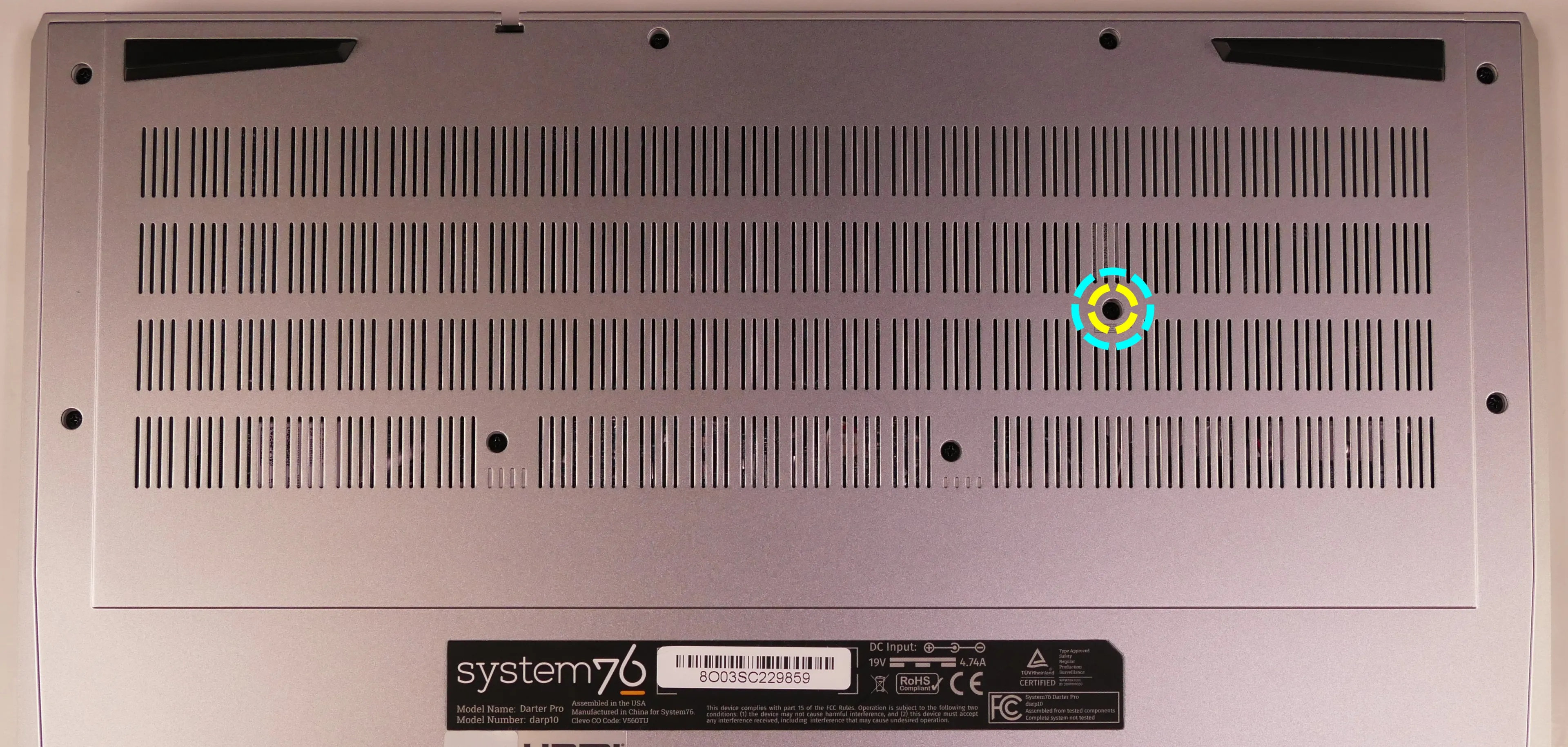 Keyboard screws (16“)