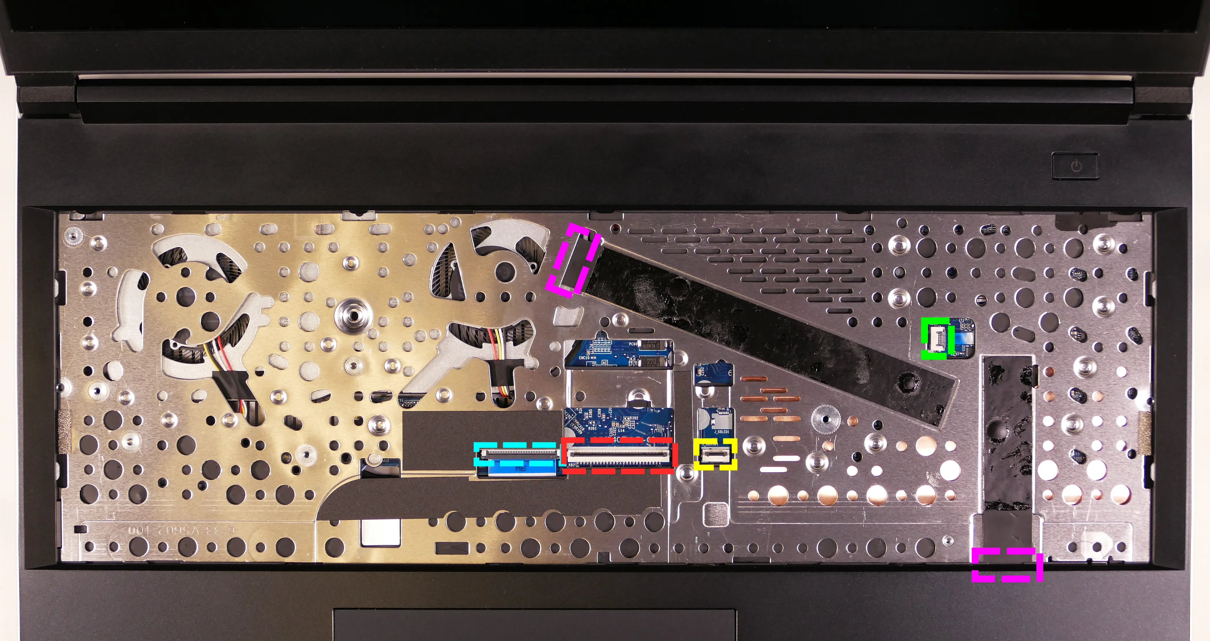 Under-Keyboard Connectors (16“)