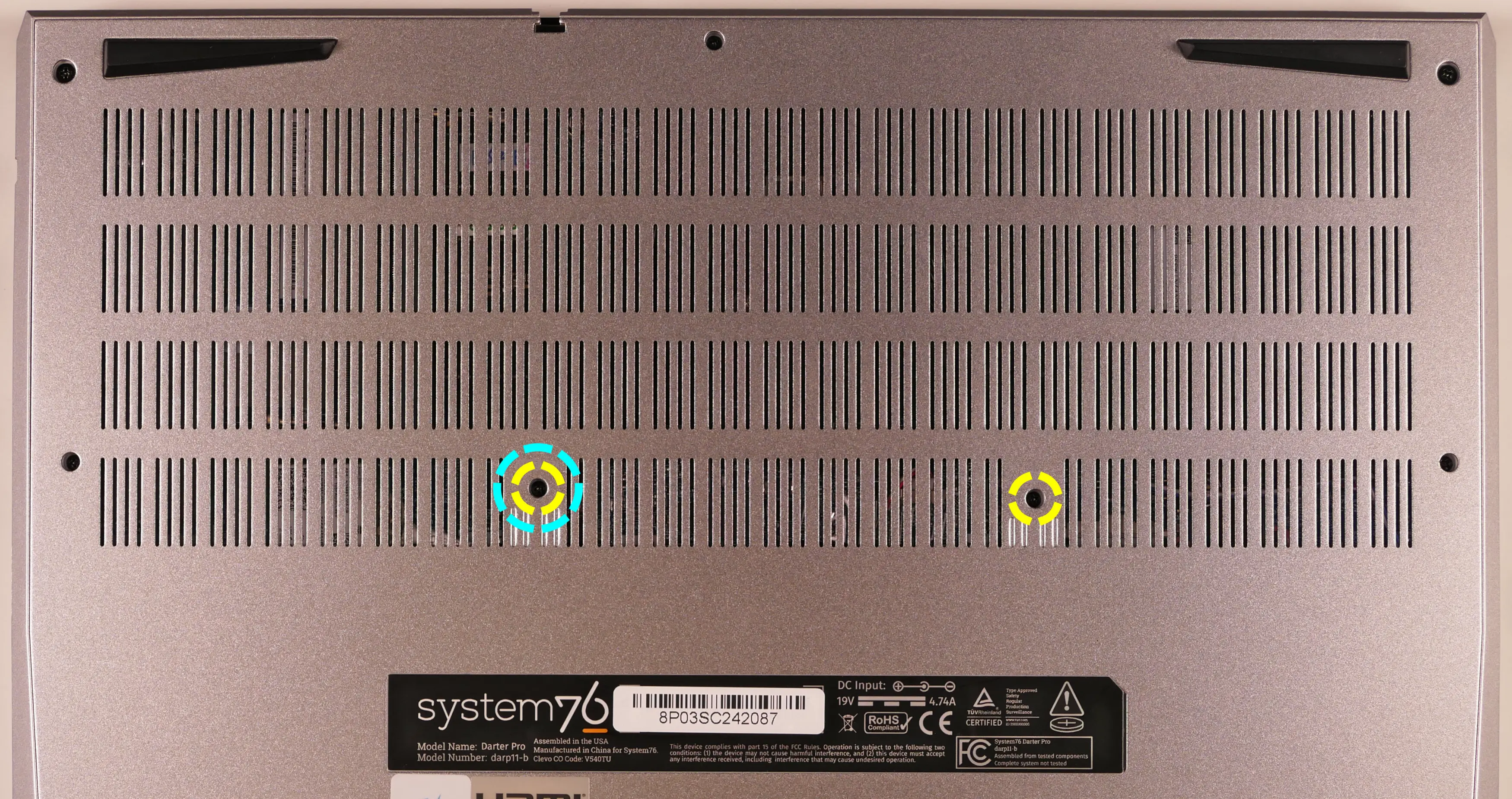 Keyboard screws (14“)