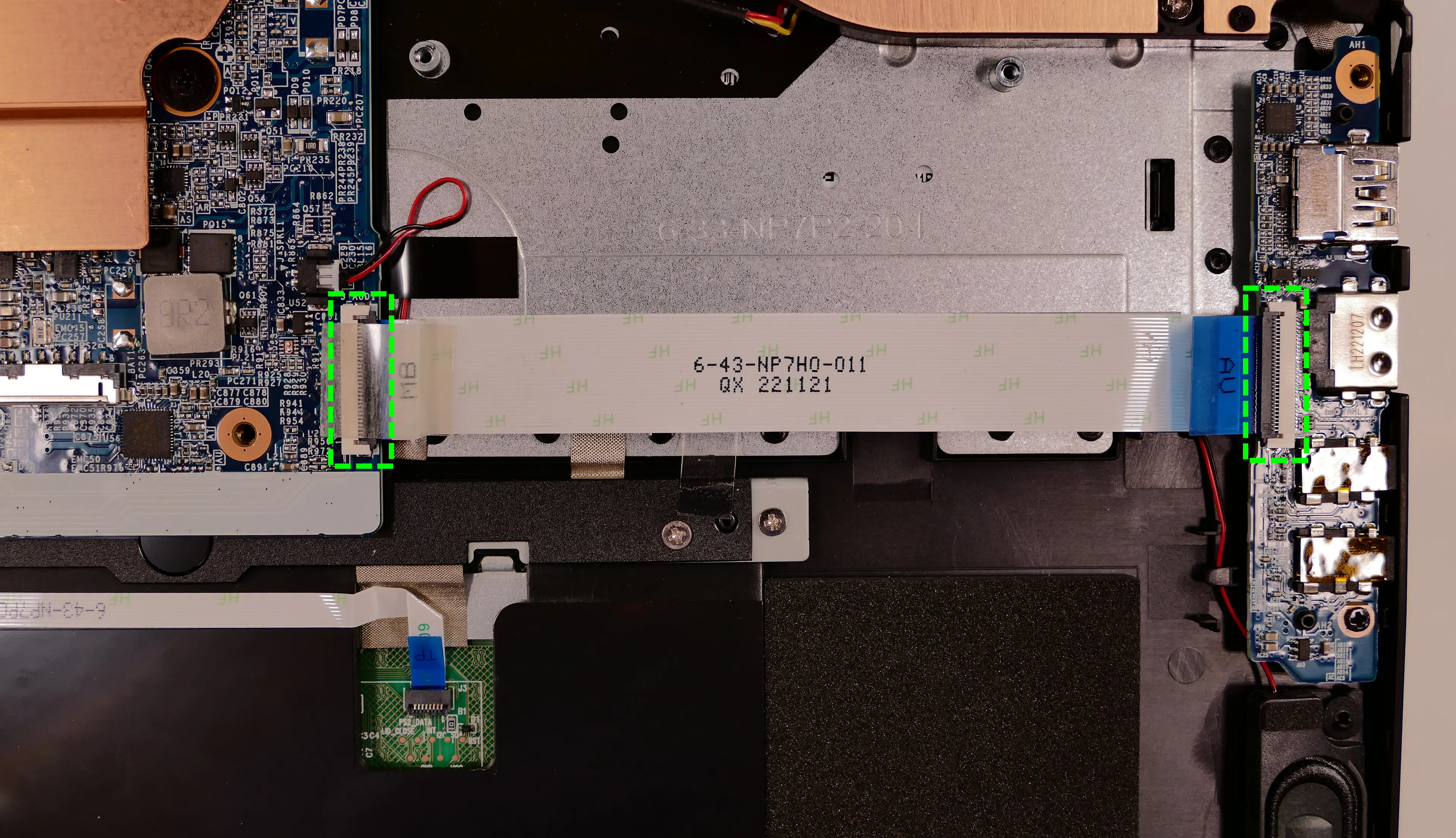 I/O daughterboard ribbon cable