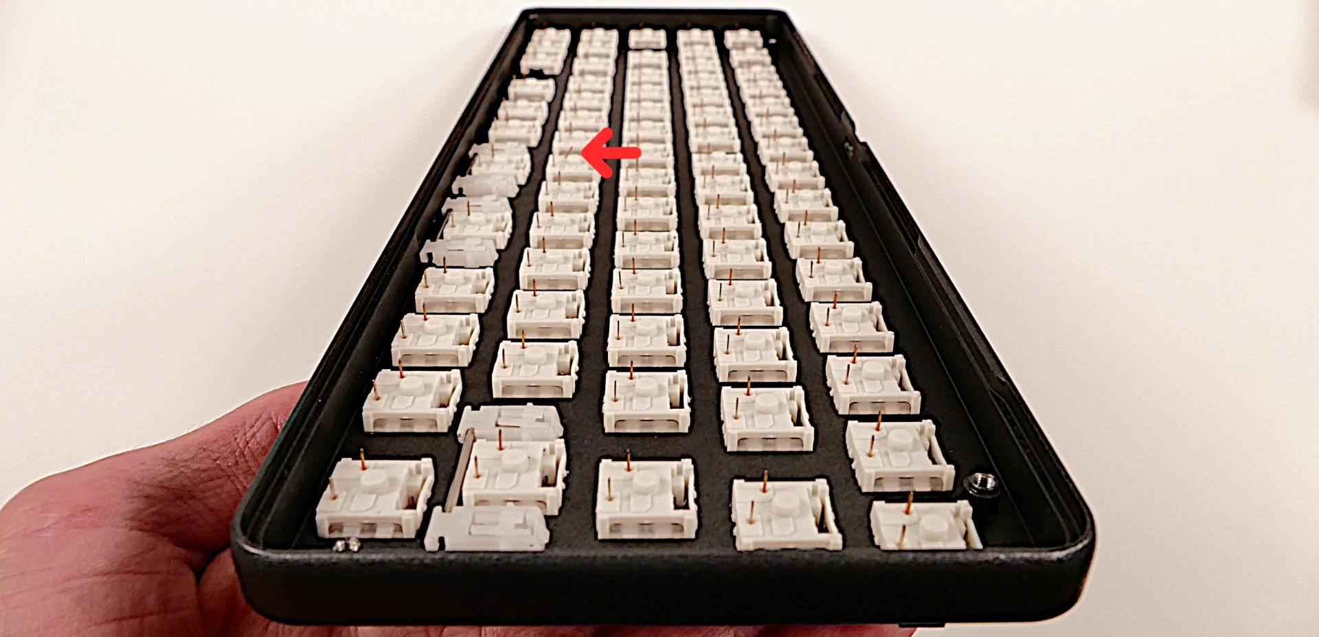 Switch pins in chassis (with a bent pin)