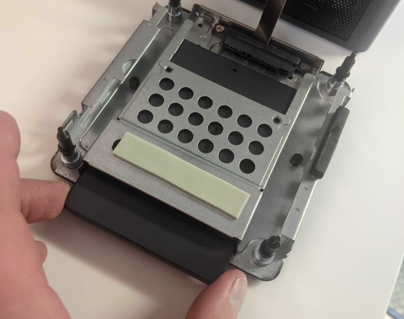 2.5“ drive installation