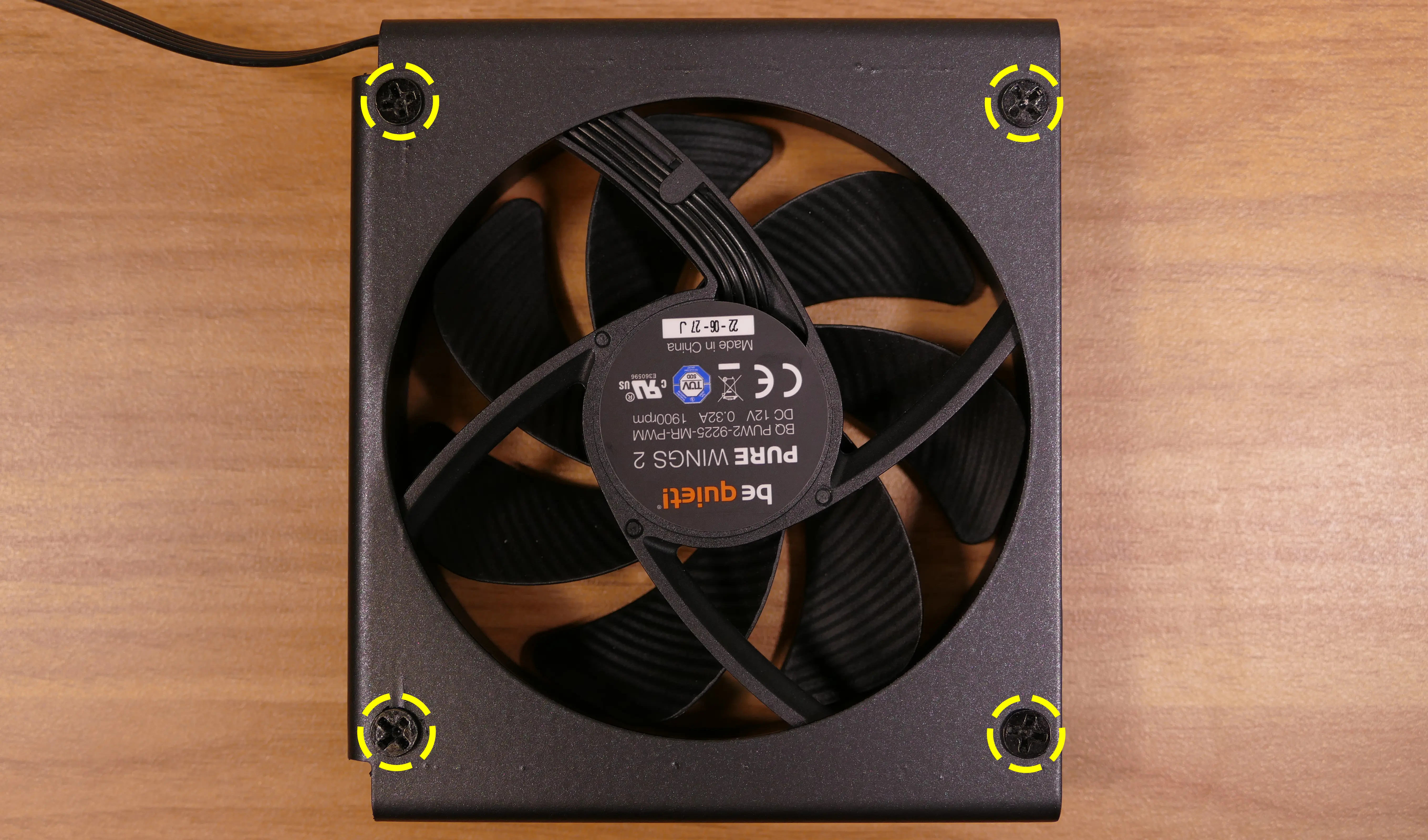 CPU duct rear exhaust fan