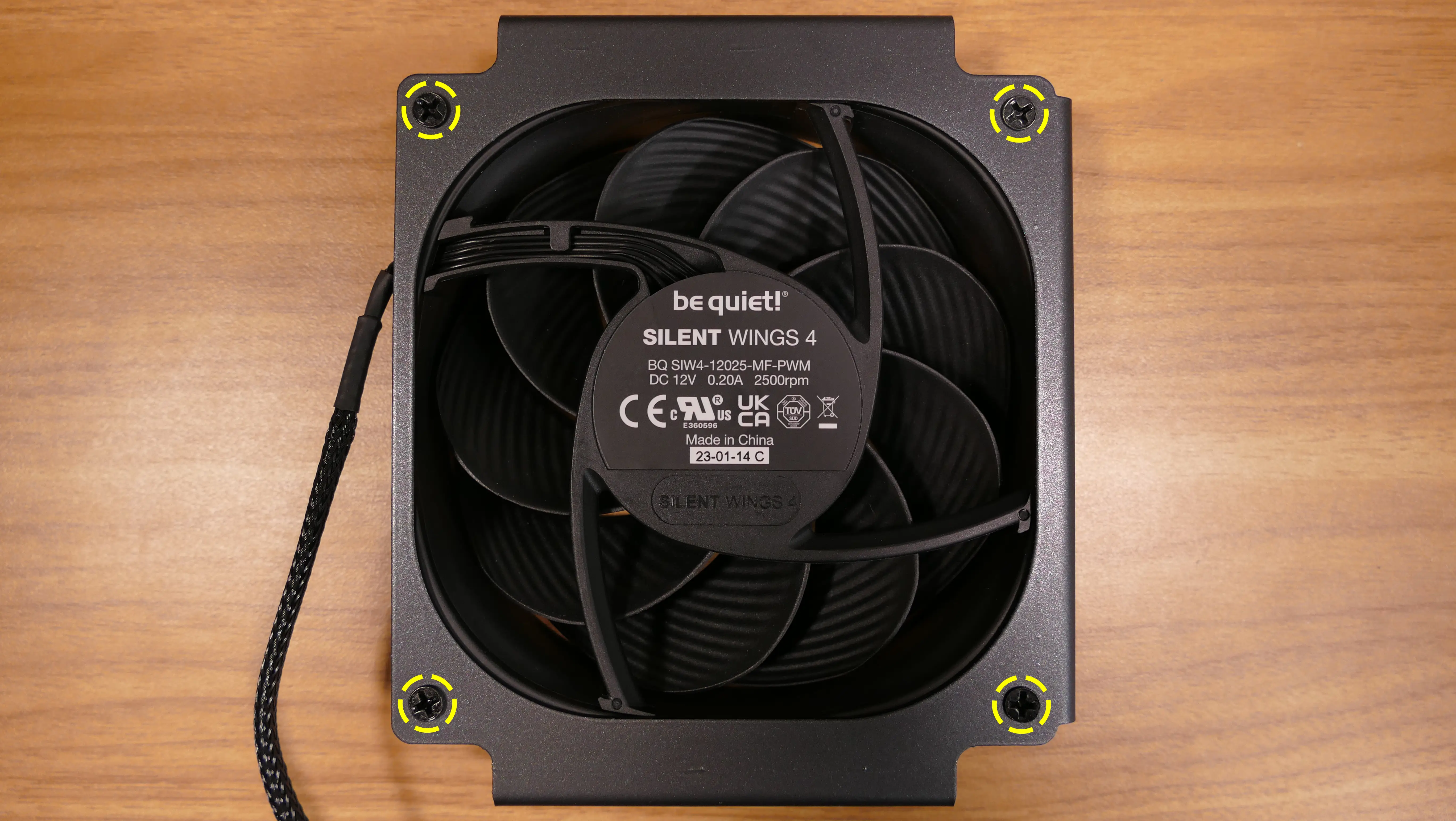 CPU duct rear exhaust fan