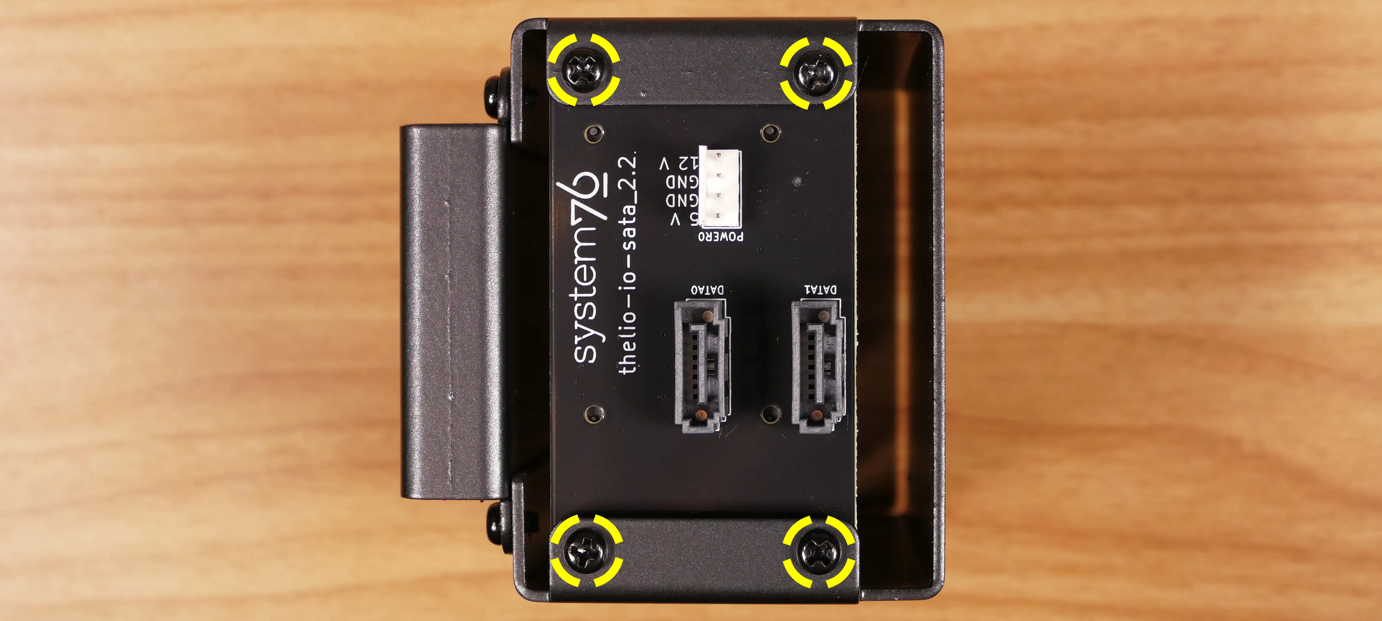 2.5“ SATA backplane screws