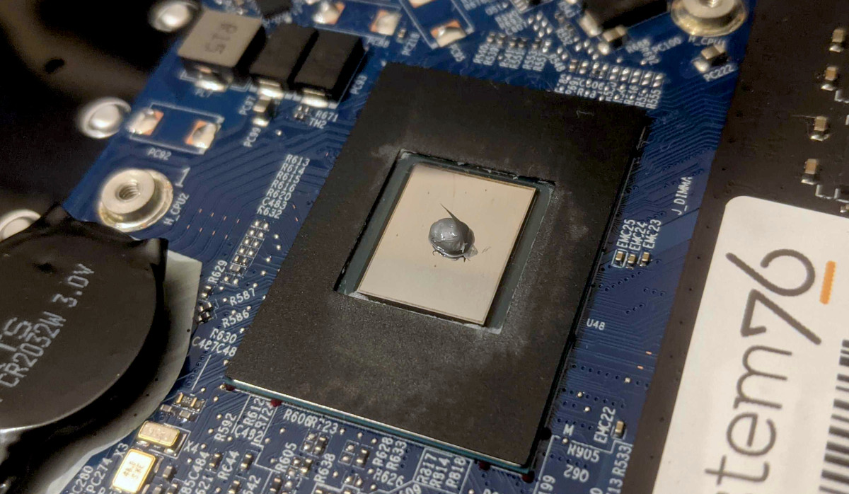 Thermal paste application