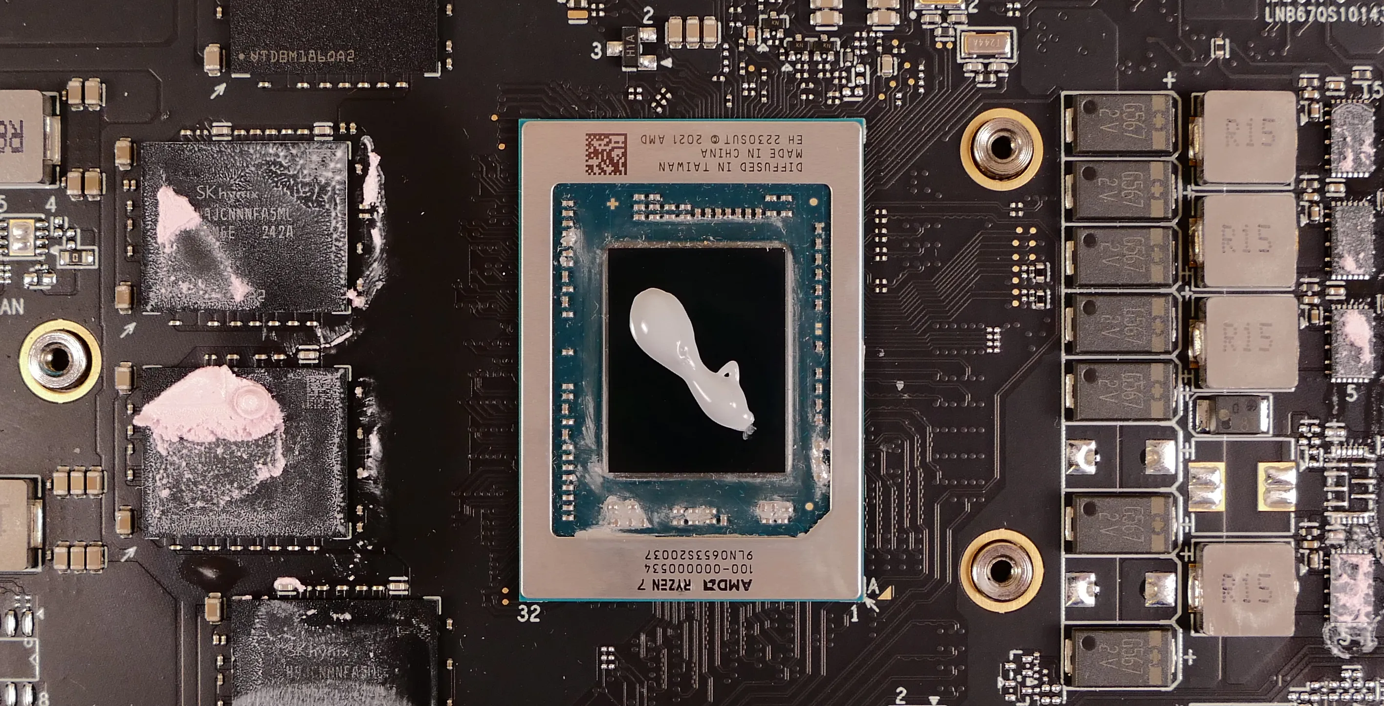 Thermal paste application