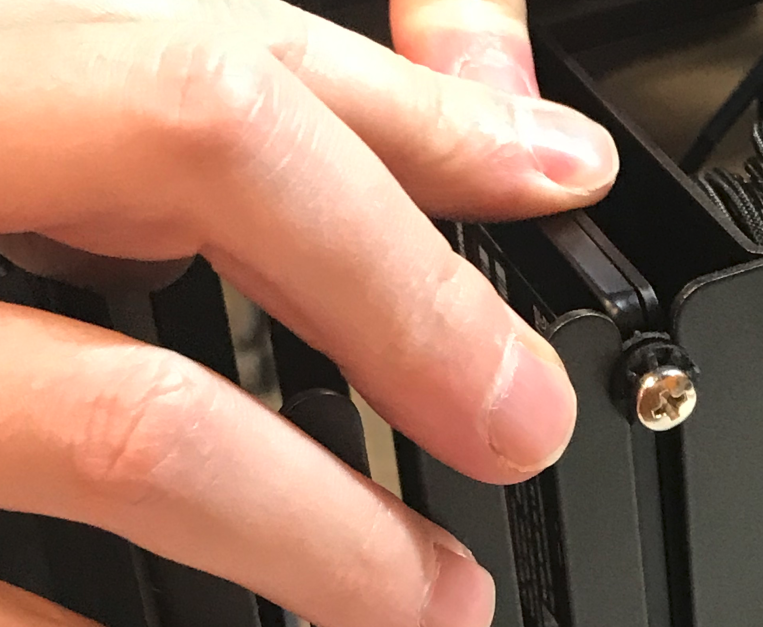 Pressing the drive firmly into place