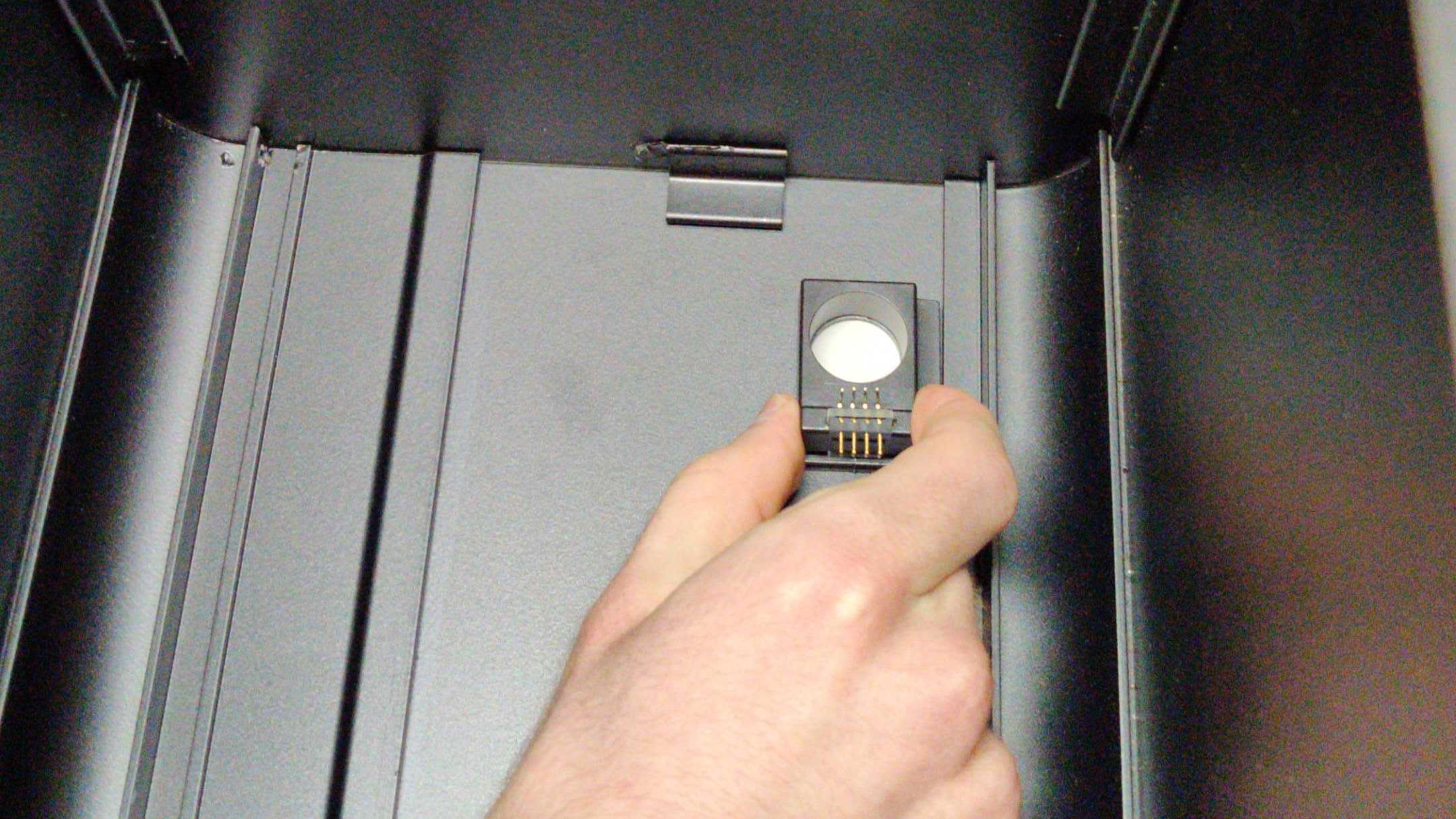 Aligning the internal bracket