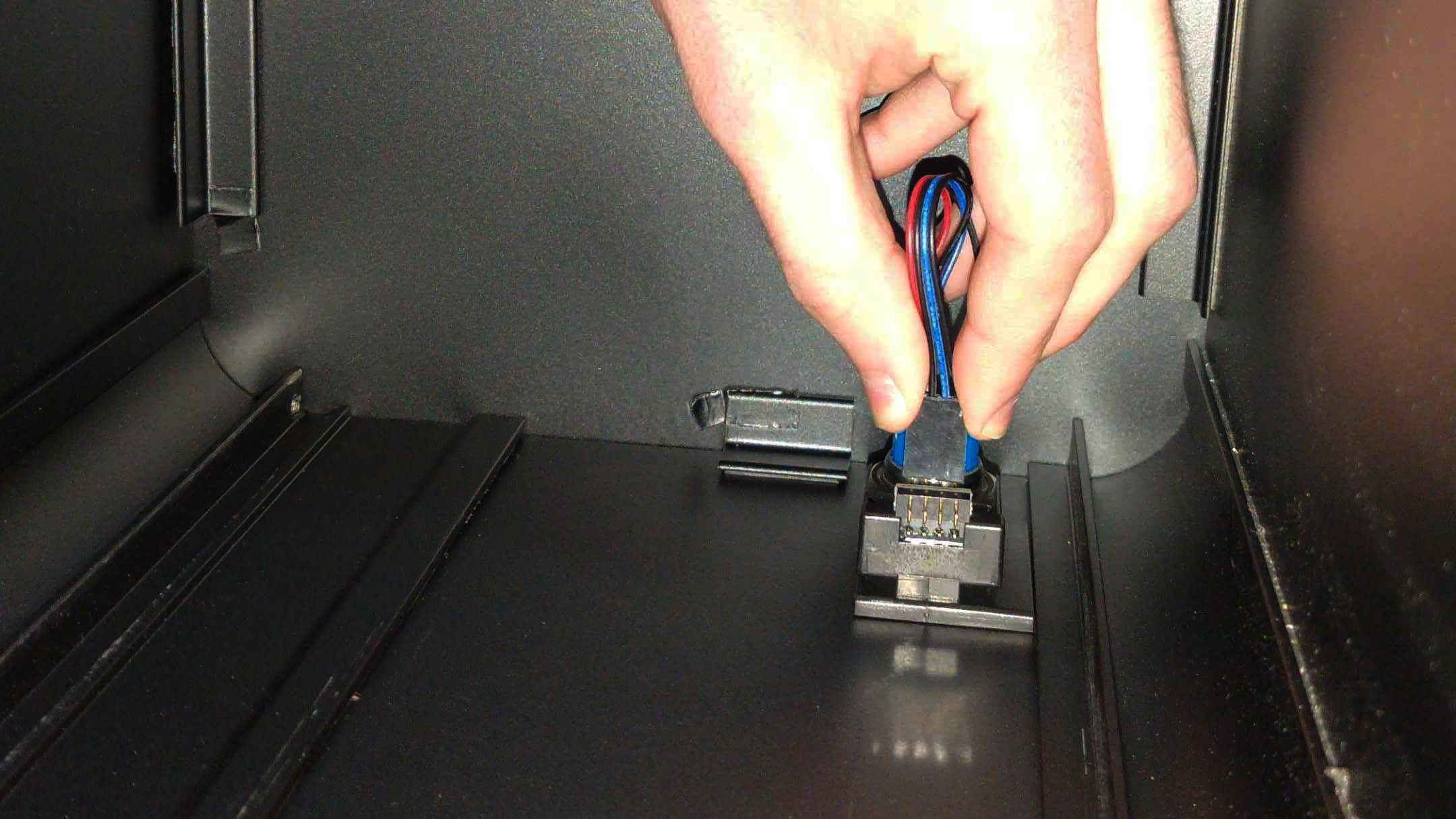 Connecting the 90-degree connector.