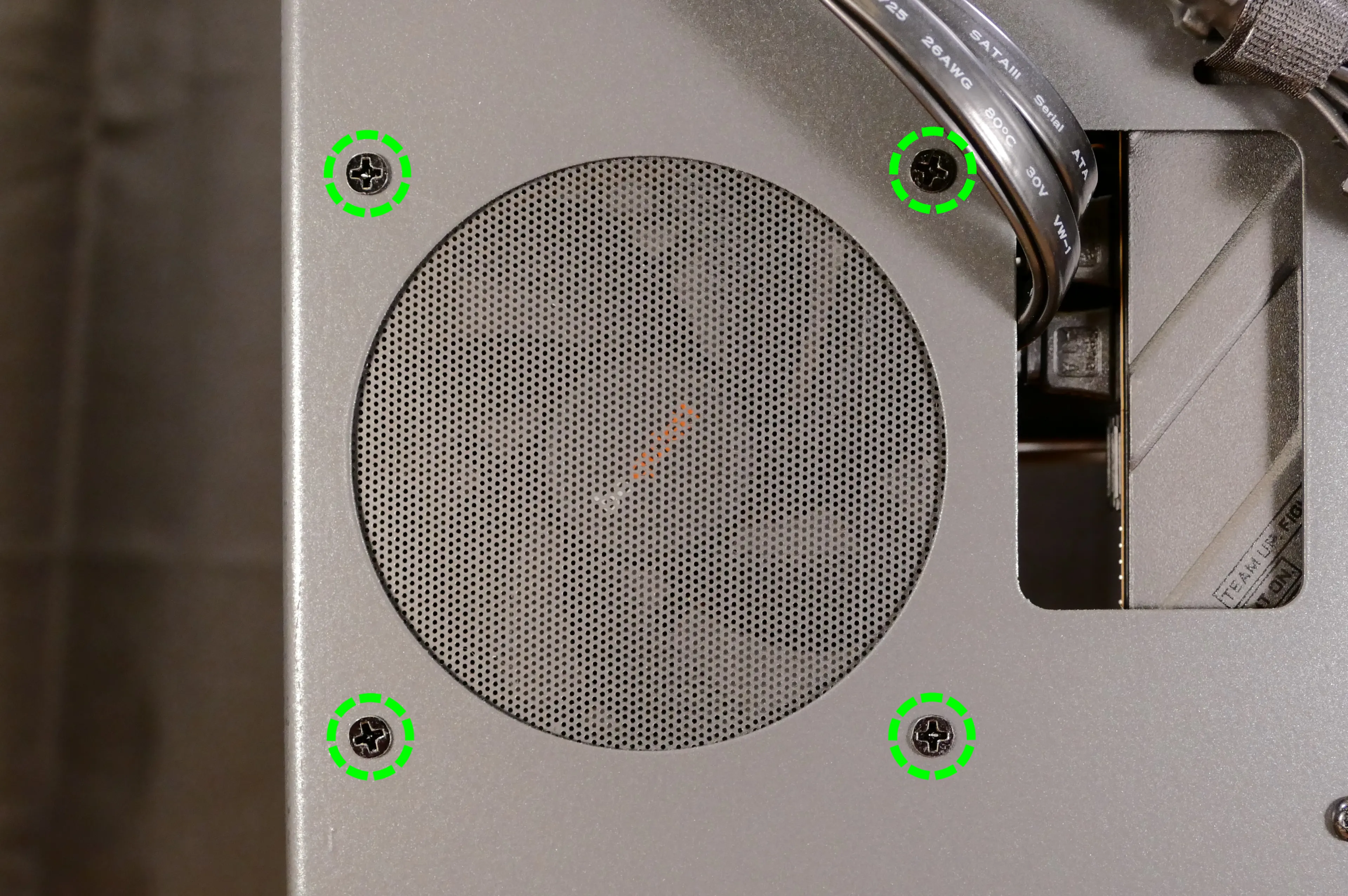 Side case fan screws