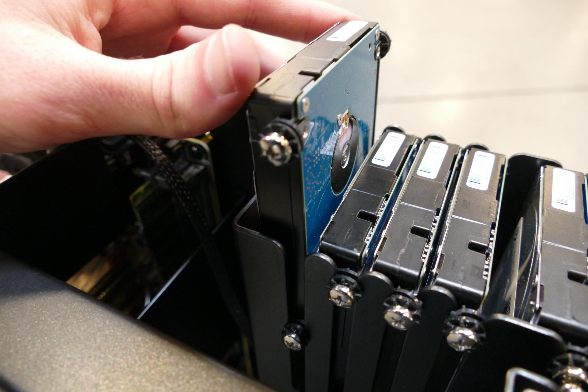 2.5“ drive installation