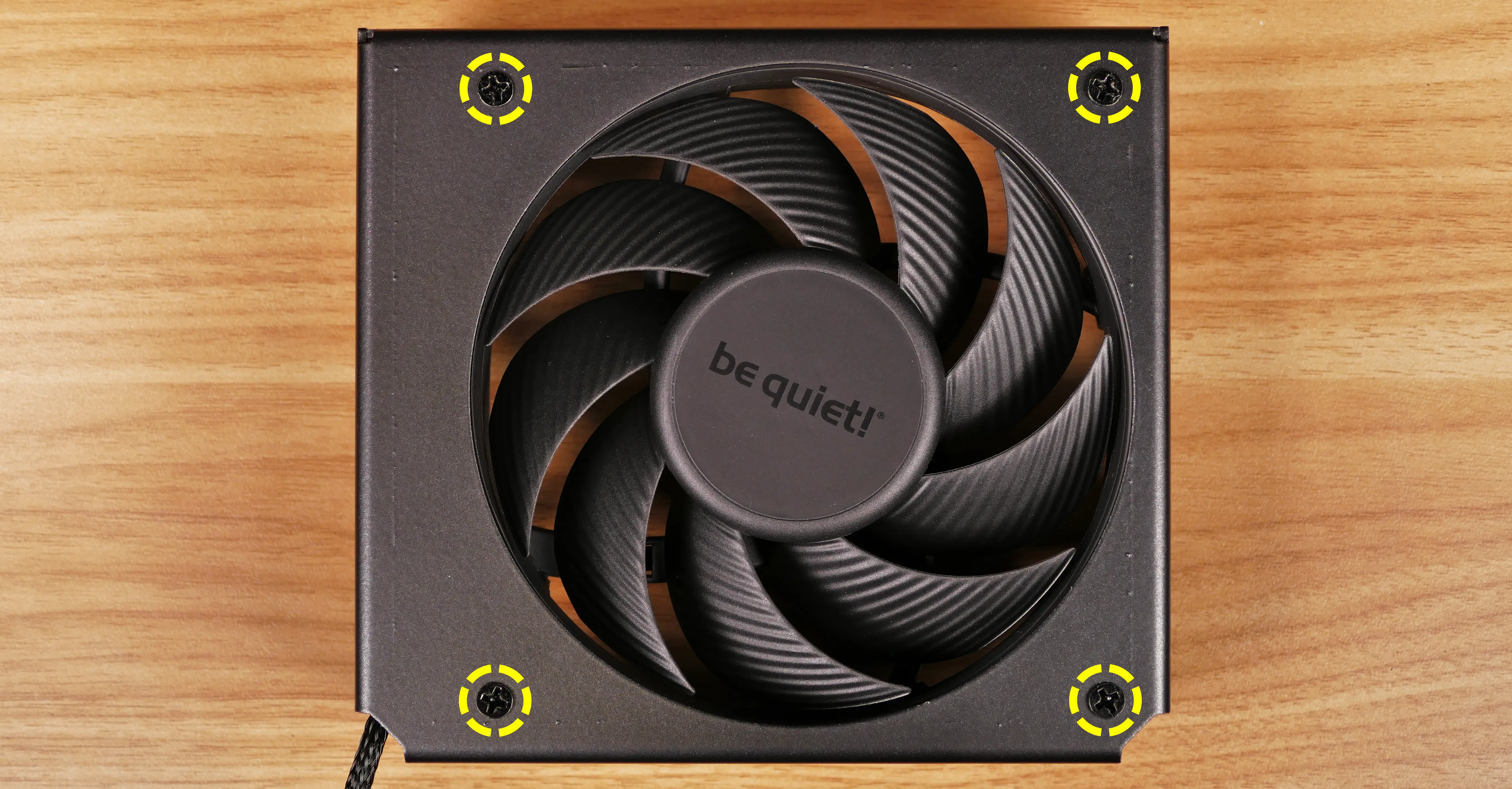 CPU duct back fan screws