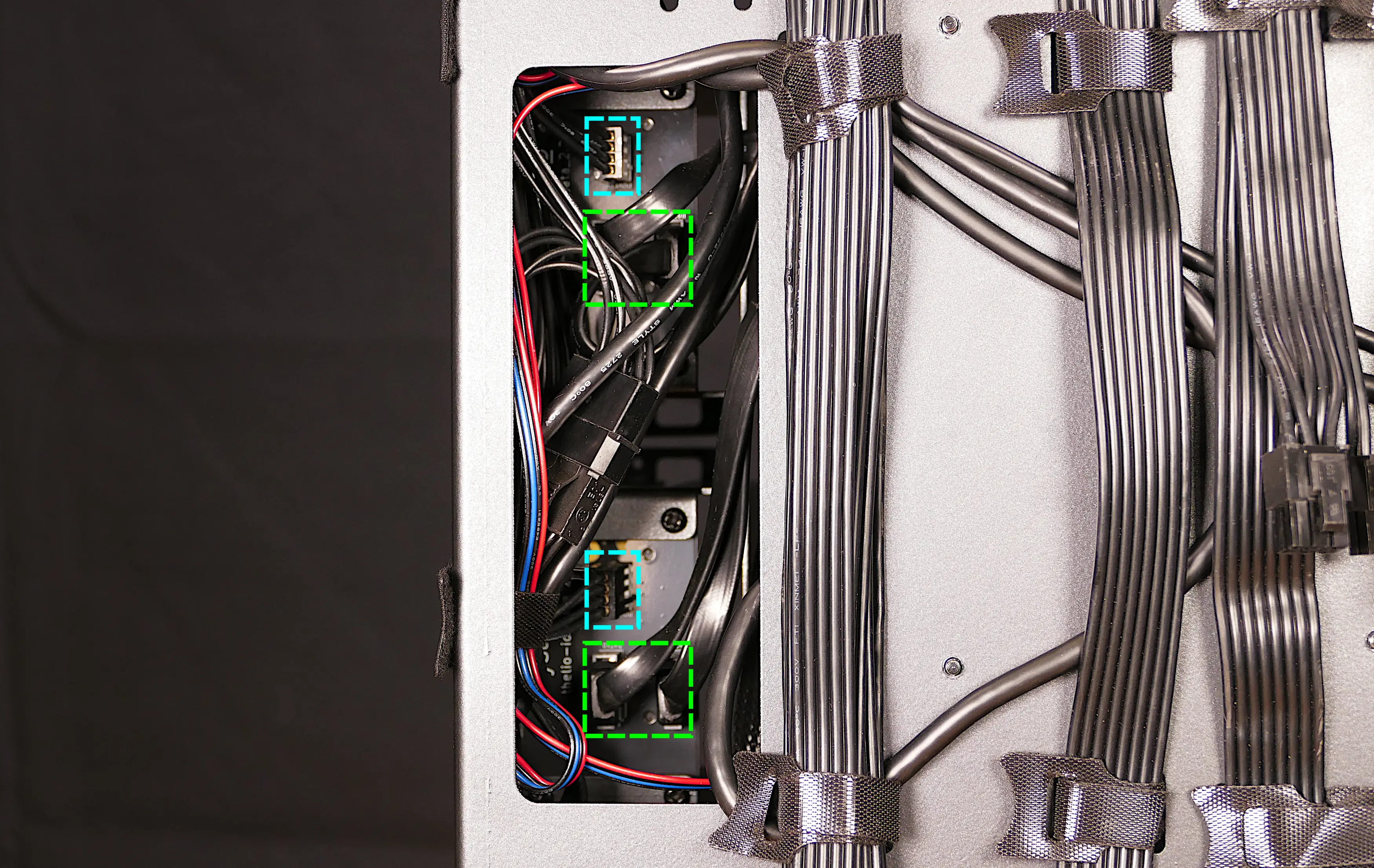 2.5“ drive cage cabling & screws