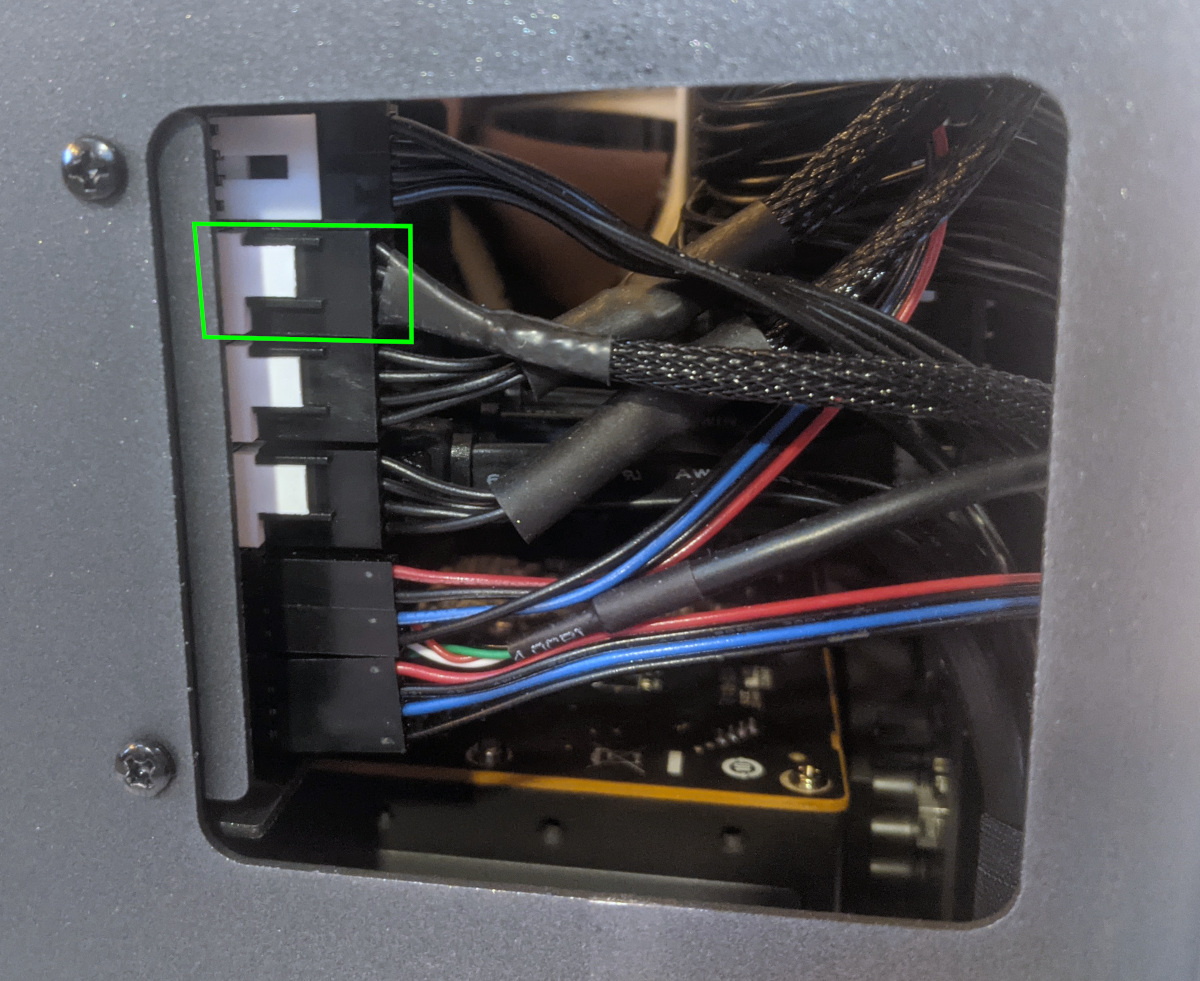 Case fan cable connection