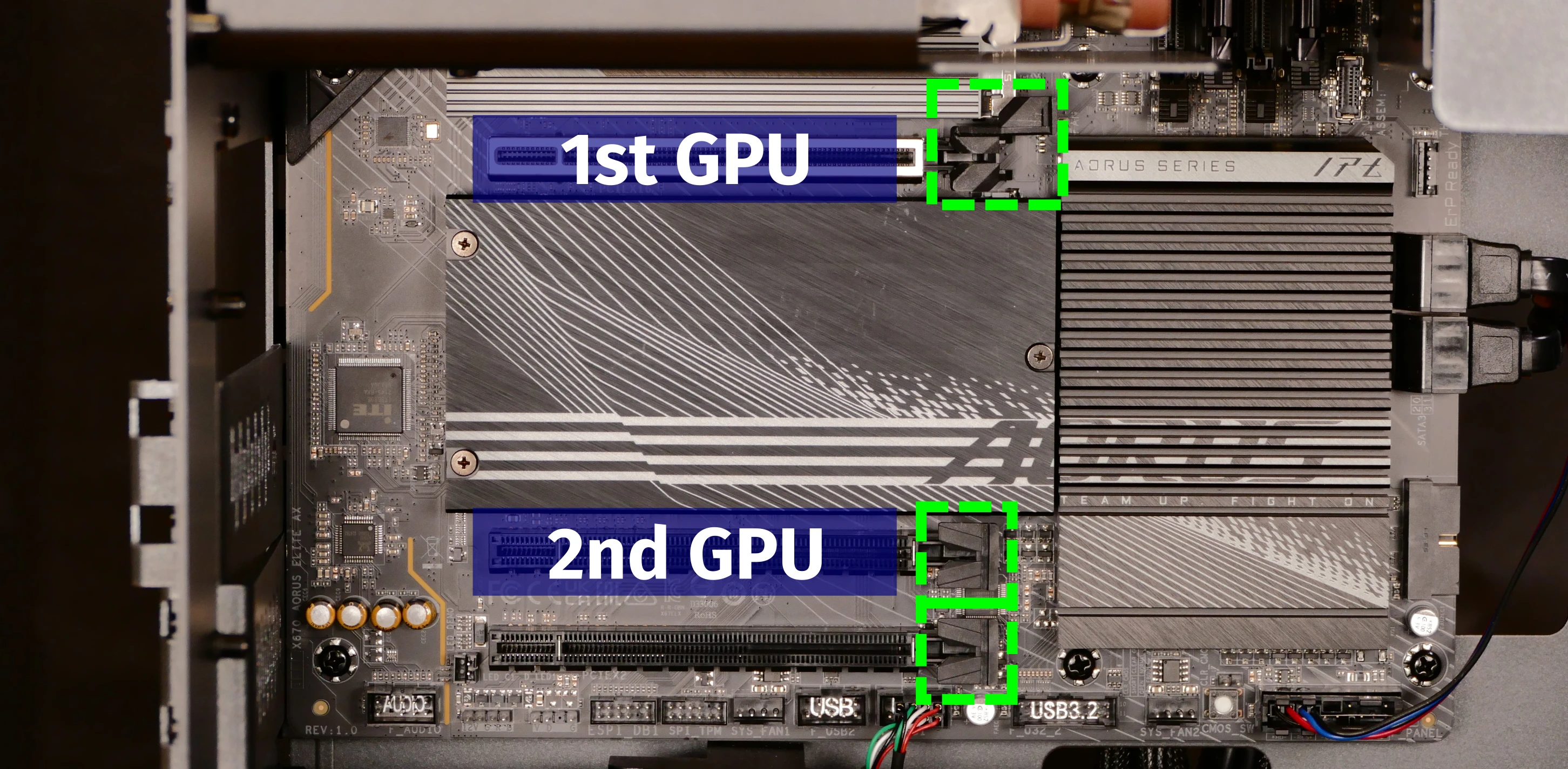 PCIe slot & latch