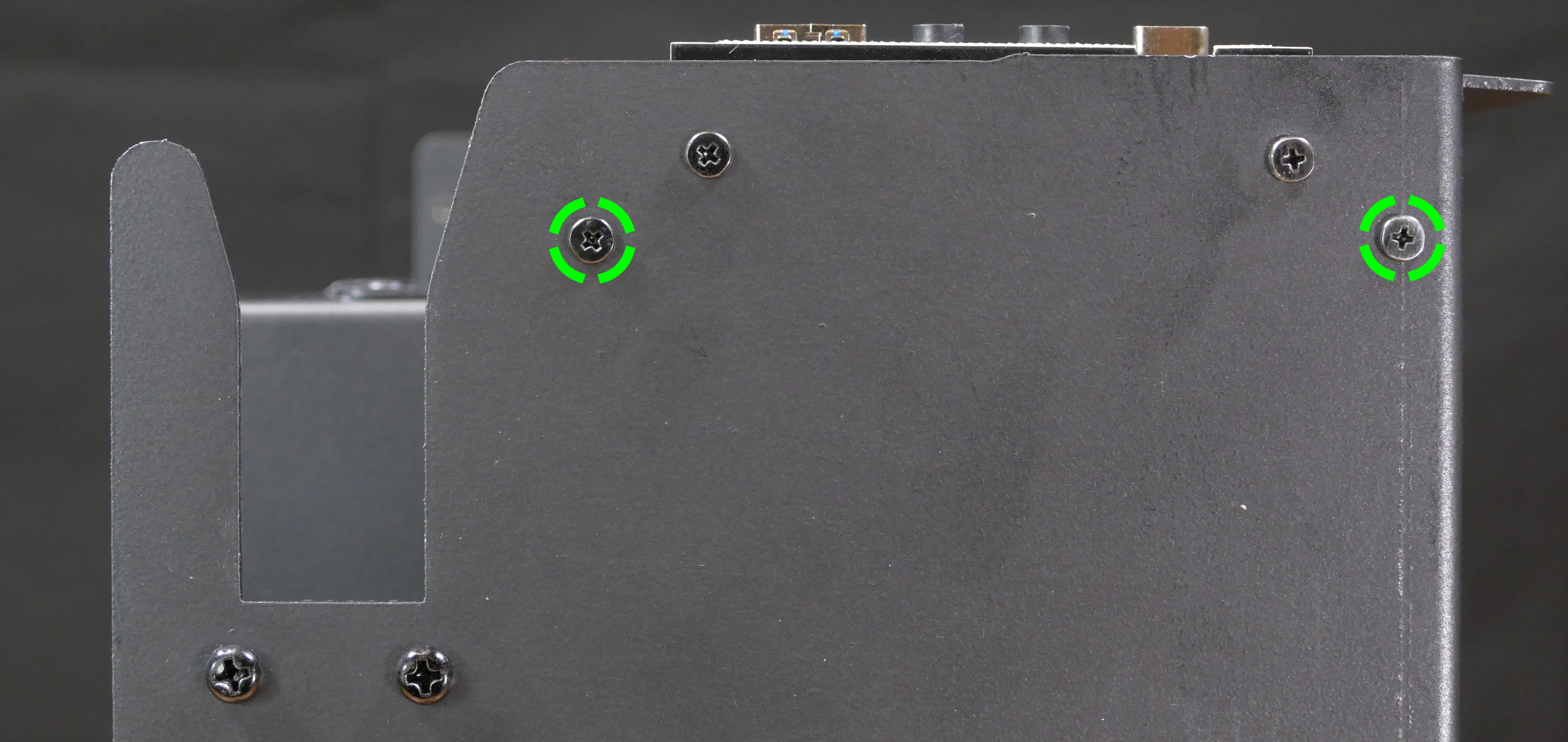 Front crossbar screws